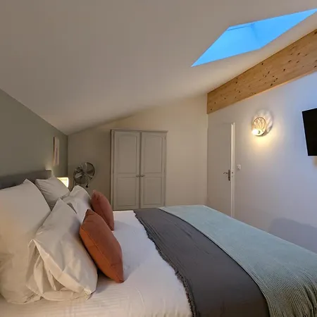 Maison Avec Piscine - 8 Pers. *